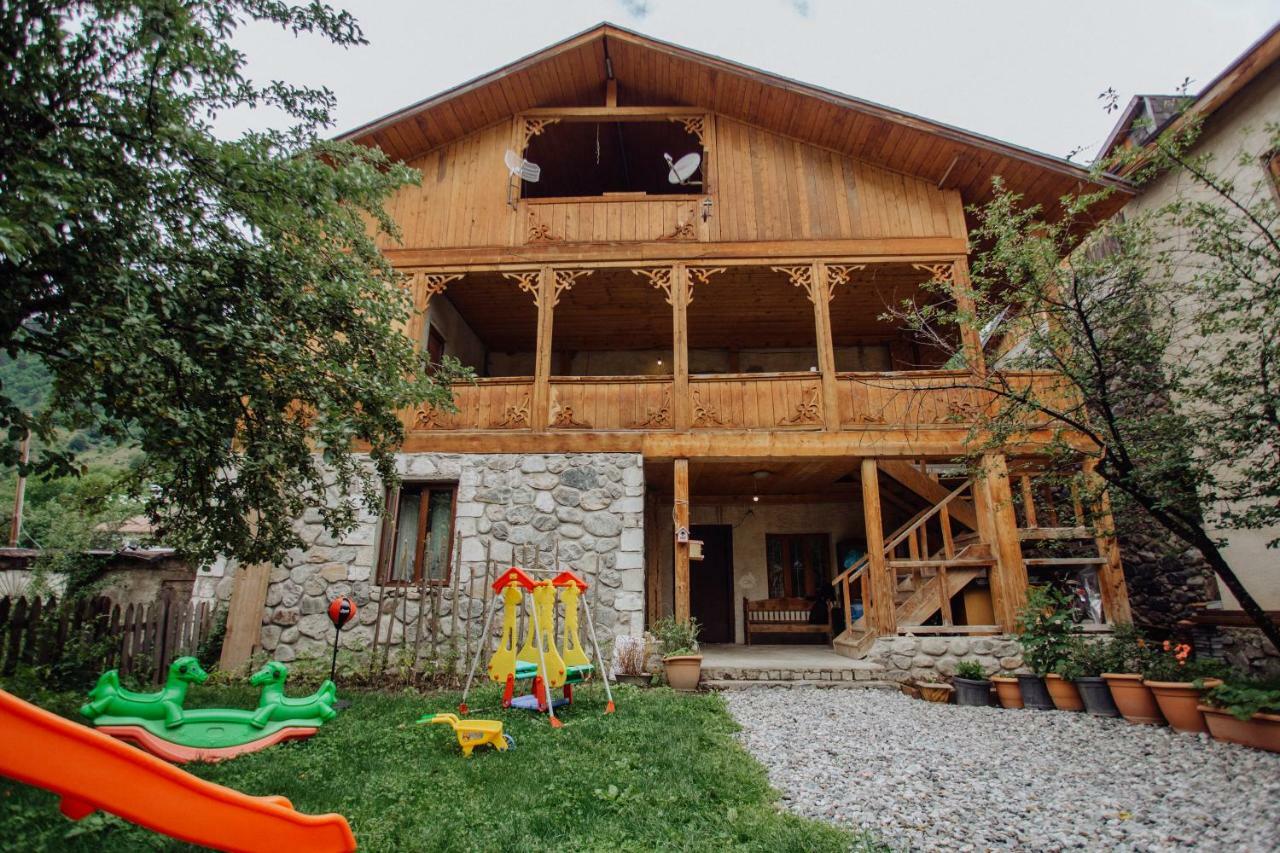 Hotel Larda Mestia Exteriér fotografie